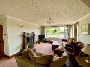 Lounge- click for photo gallery